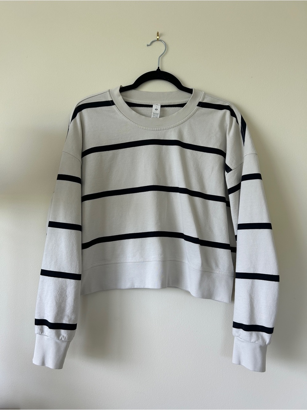 lululemon athletica Cropped White Sweatshirt with Black Stripes